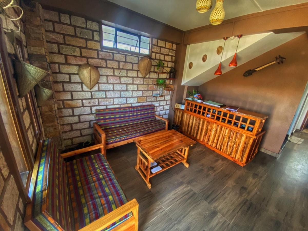 Aisha Guest House Bed & Breakfast Cherrapunji Exteriör bild